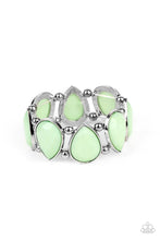 Load image into Gallery viewer, Flamboyant Tease - Green Bracelet
