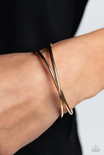 Load image into Gallery viewer, Teasing Twist - Gold Bracelet
